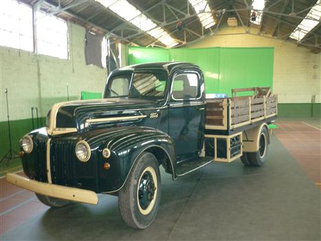 Oldtimer te huur: Ford Vrachtwagen